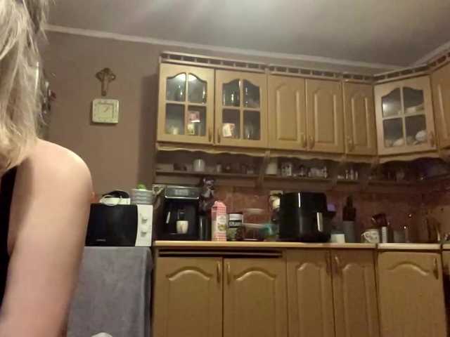 babybloonde's BongaCams show and profile