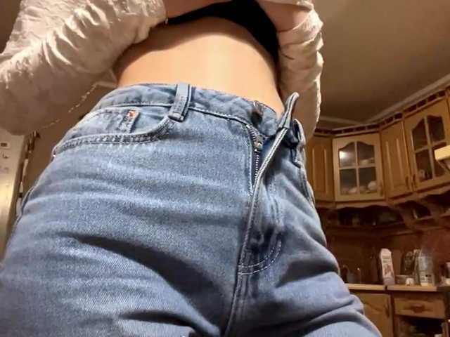 babybloonde's BongaCams show and profile