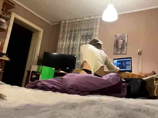 babybloonde Live Webcam on BongaCams