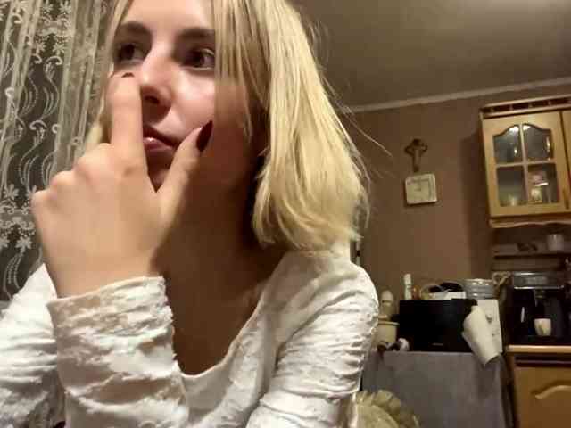babybloonde webcam