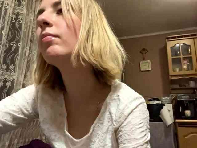 babybloonde webcam