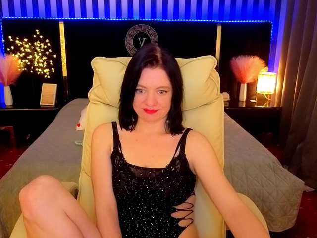 IngritTass's BongaCams show and profile