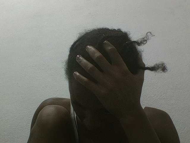 Maevah webcam bongacams model stream image