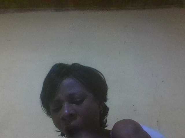 Profile and Statistics for Maevah on BongaCams