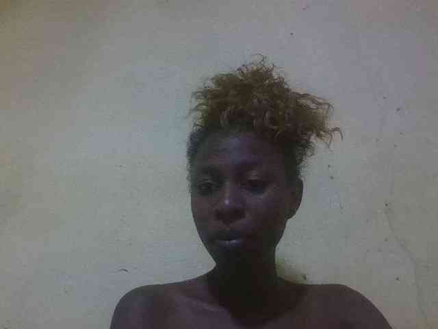 Maevah Live Webcam on BongaCams