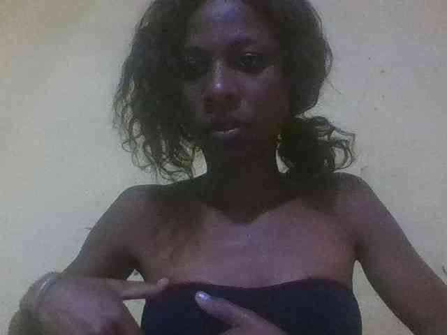 Maevah Live Webcam on BongaCams