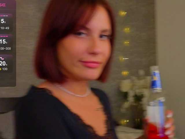 Elle-Brooke1's BongaCams show and profile