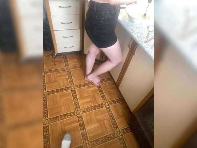 Live with Ekatirina1111 on FliCam