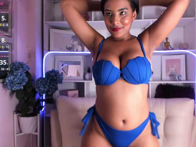 Irinaf's BongaCams show and profile