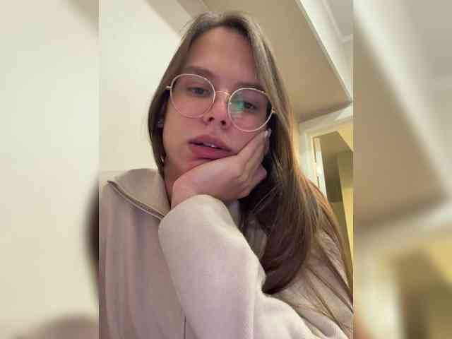 Nicollaa Live Webcam on BongaCams