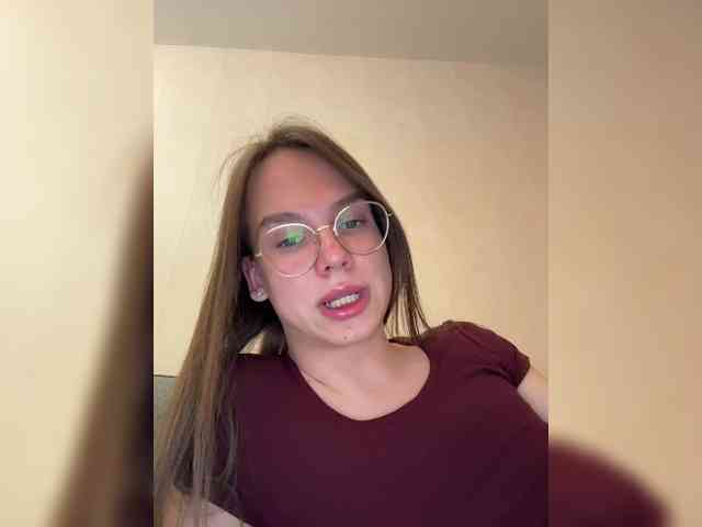 Nicollaa Live Webcam on BongaCams