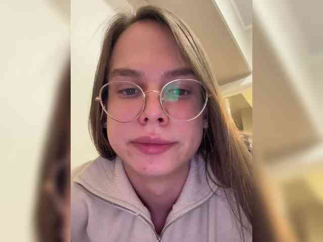 Nicollaa Live Webcam on BongaCams