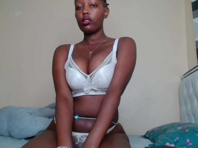 Tasty-Tamara's BongaCams show and profile