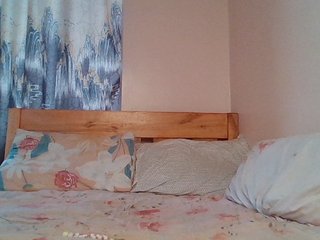 WildFlowerRose's Live Webcam