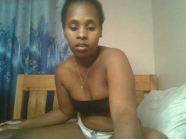 WildFlowerRose Live Cam on BongaCams