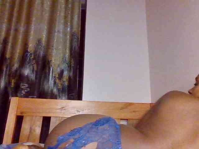 WildFlowerRose Live Webcam on BongaCams