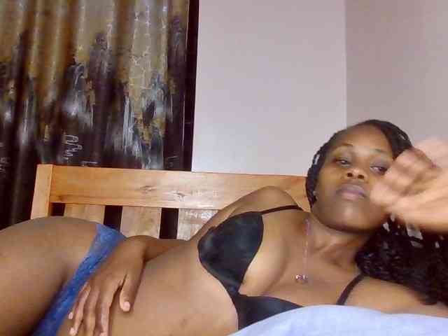 WildFlowerRose Live Webcam on BongaCams