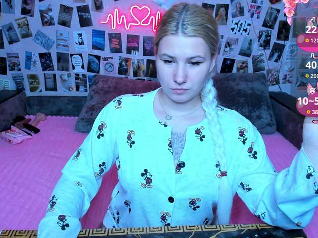 Ulya11Cutex's BongaCams show and profile