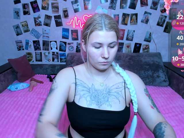 Ulya11Cutex's BongaCams show and profile