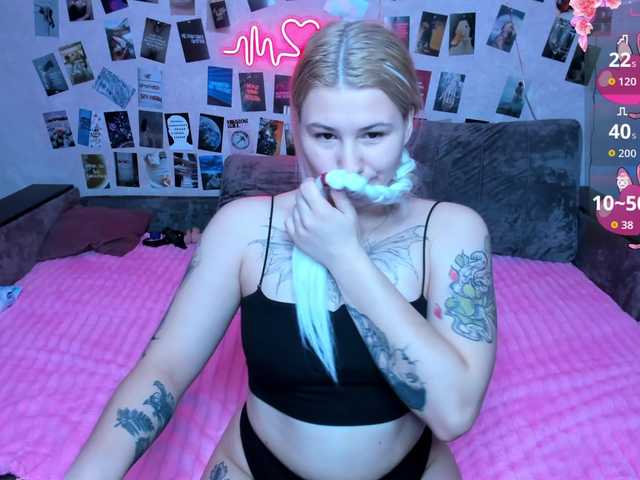 Ulya11Cutex's BongaCams show and profile