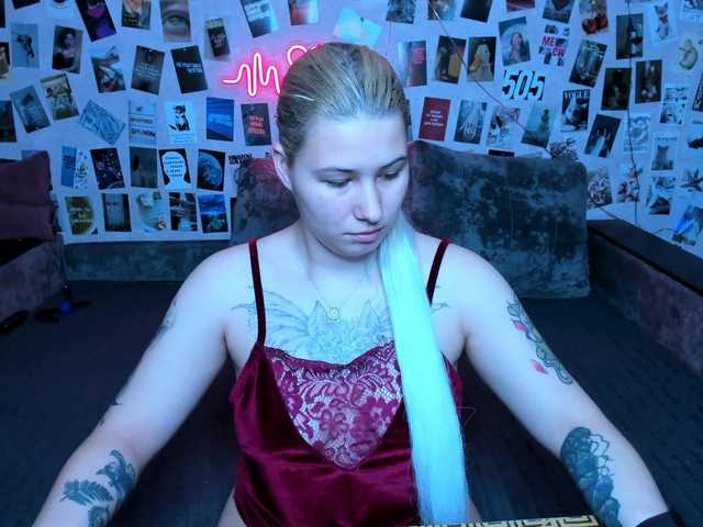 Ulya11Cutex's BongaCams show and profile