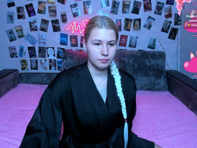 Ulya11Cutex's BongaCams show and profile