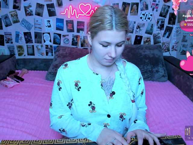 Ulya11Cutex's BongaCams show and profile