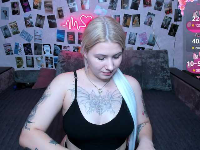 Ulya11Cutex's BongaCams show and profile