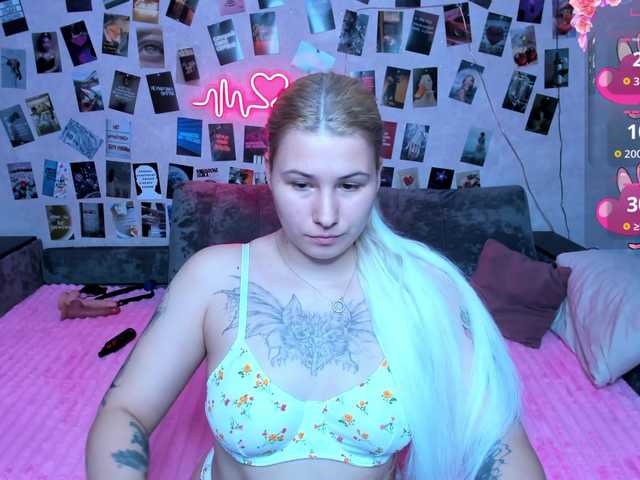 Ulya11Cutex's BongaCams show and profile