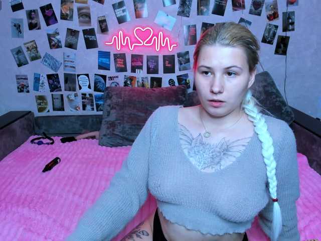 Ulya11Cutex's BongaCams show and profile