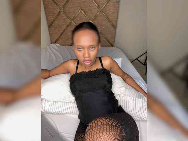 Slutykittyxxx webcam