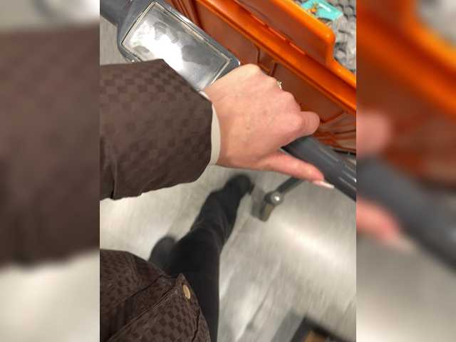 Rich23232323's BongaCams show and profile