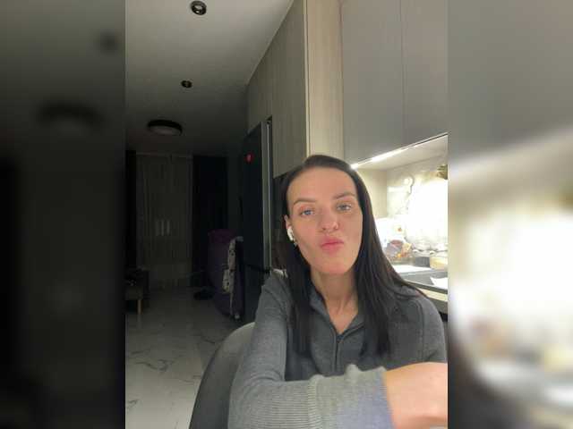 Rich23232323's BongaCams show and profile