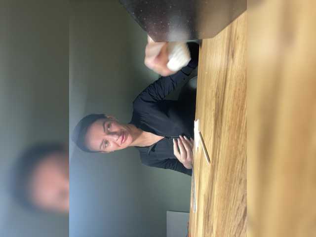 Rich23232323's BongaCams show and profile