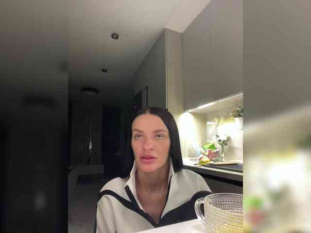 Rich23232323 webcam