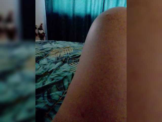 Eva-4's BongaCams show and profile