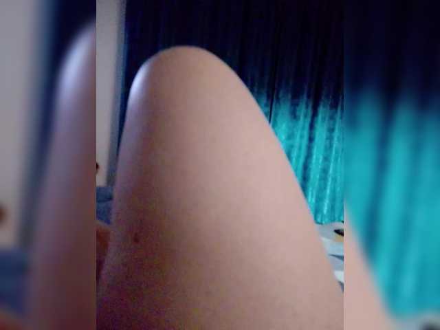 Eva-4's BongaCams show and profile