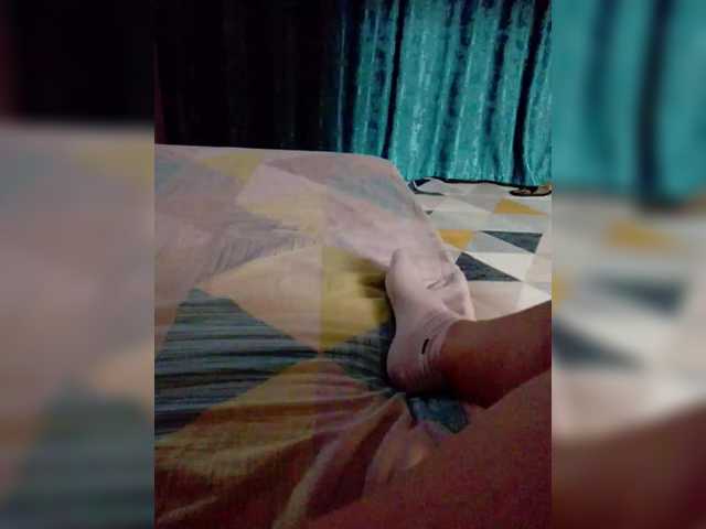 Eva-4's BongaCams show and profile