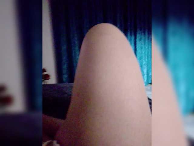 Eva-4's BongaCams show and profile