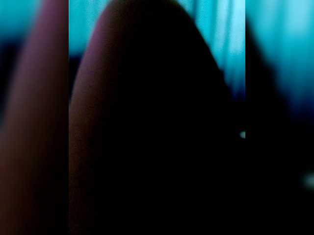 Eva-4's BongaCams show and profile