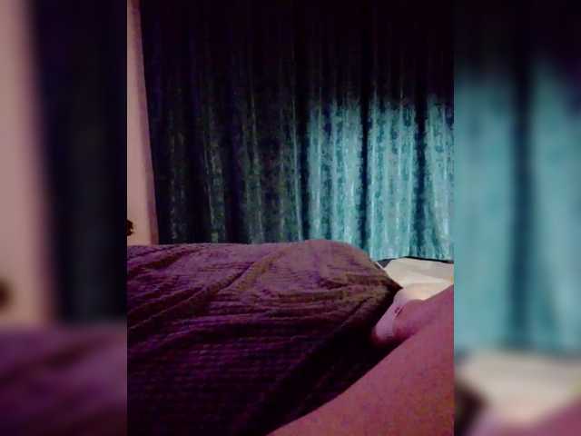 Eva-4's BongaCams show and profile