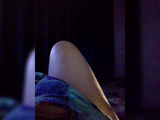 Eva-4's BongaCams show and profile