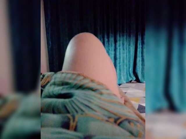 Eva-4's BongaCams show and profile