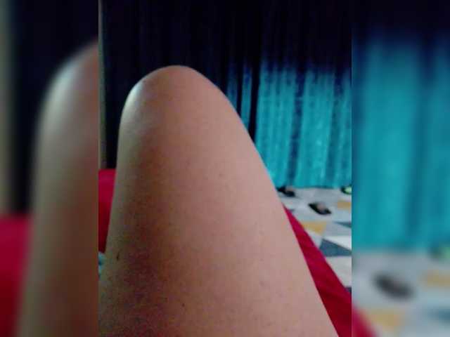 Eva-4's BongaCams show and profile