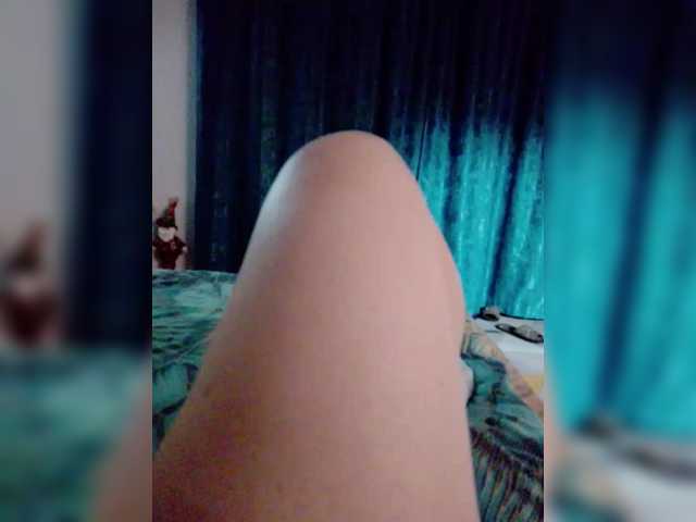 Eva-4's BongaCams show and profile