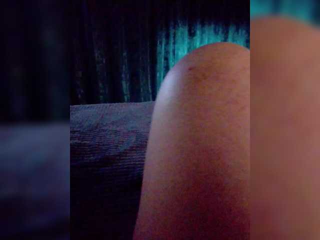 Eva-4's BongaCams show and profile