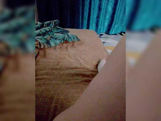 Eva-4's BongaCams show and profile