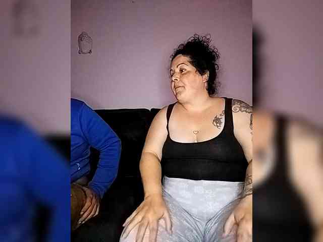 morenoymorenaa webcam