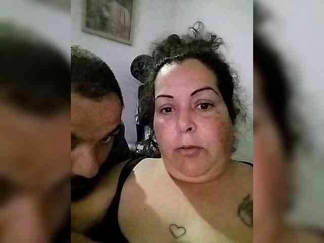 morenoymorenaa webcam