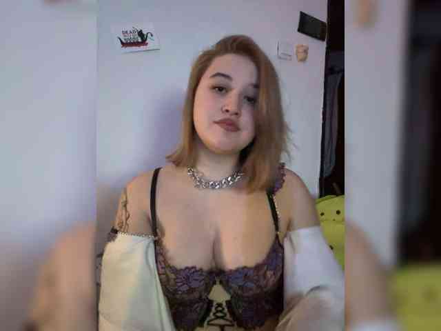 Sireniks Live Webcam on BongaCams